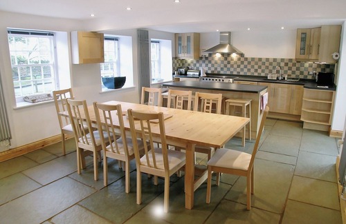 Kirkby Stephen Cottage | A spacious detached cottage located by a beck in a quiet village.