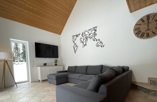 Herbstein House | A spacious holiday home in the midst of beautiful nature with a large garden