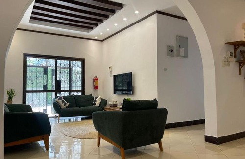 Msasani Apartment | A Stand Alone House with 3 Bedrooms Near Cape Town Fish Market