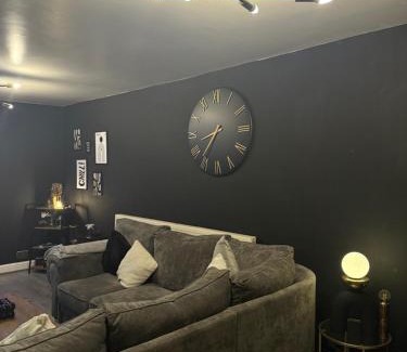 Heckmondwike Apartment | A Star Living