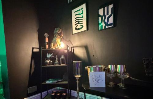 Heckmondwike Apartment | A Star Living