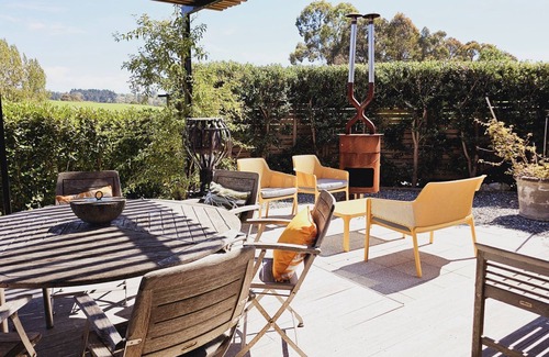 Mapua House | A stunning home in a quiet and private location. Perfect for enjoying the private pool.