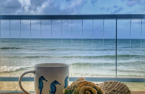 Atlantic Shores House | A Surfer's Home Away From Home! Soft round the edges, cozy and beachy