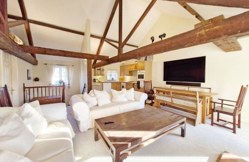 Emsworth Cottage | A town house that sleeps 6 guests in 3 bedrooms