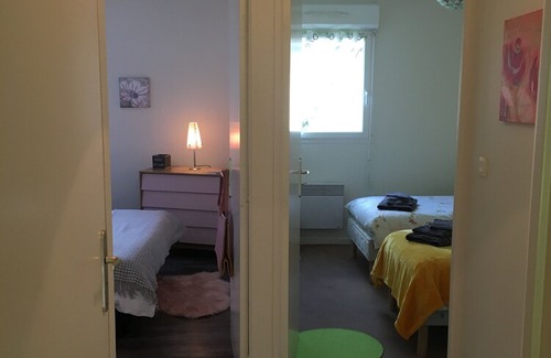 Binic Apartment | A walk from the beaches and shops.