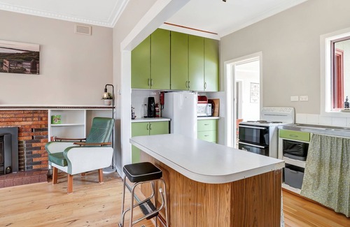 Warrnambool House | A-Wave from it All - 1960's Chic