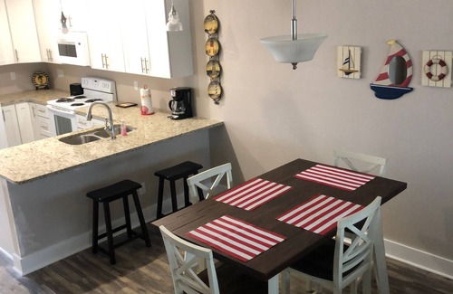 Mexico Beach House | A Wave From It All - Townhouse 2 Bed/2.5 bath/sleeps 6.