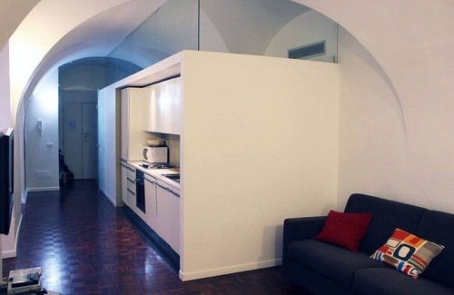 Repubblica Condo | A Wonderful Designer Flat in Central Rome
