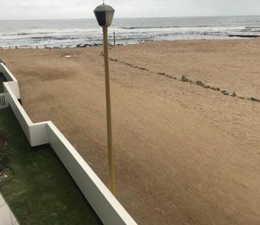 Swakopmund Apartment | A zen and chic beachfront apartment