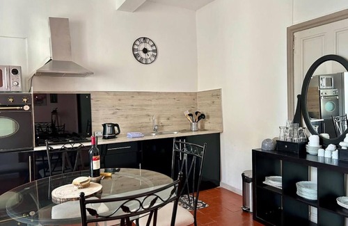 Armissan House | A zen stay in Armissan, a winegrowing village 10 minutes from Narbonne and the beach