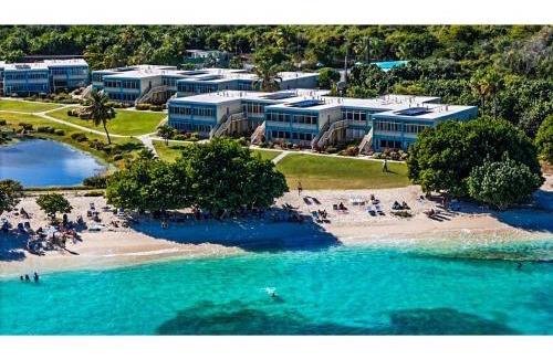 Cabes Point Apartment | A18 - Crystal Cove Sapphire Beach West