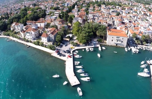 Kastela Apartment | A2 apt with big balcony, sea view, parking and outside fireplace