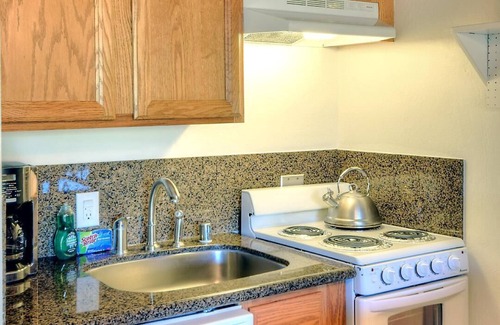 Yosemite West Condo | (A209) Loft Condominiums