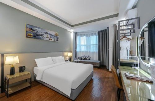 Hang Bai Hotel | A25 Hotel - 12 Phố Huế