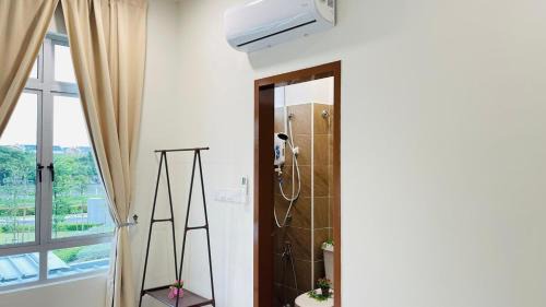 Tebrau House | A28 Hello Baby Homestay Dato Onn 15Pax Netflix
