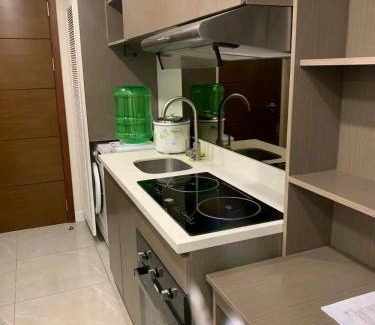 Bagong Pag-asa Hotel | Aayah Staycation condo & Hotel