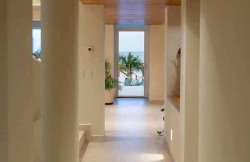 Punta Cancun Villa | AB del Mar | 7BR | Luxury Beachfront Villa