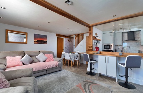 Whitby Ski Chalet | Abbeyview