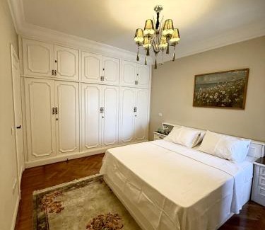 Al Manial Apartment | Abdulaziz Al Saud Street - Panoramic Nile-Pyramids view 3BR Apartment