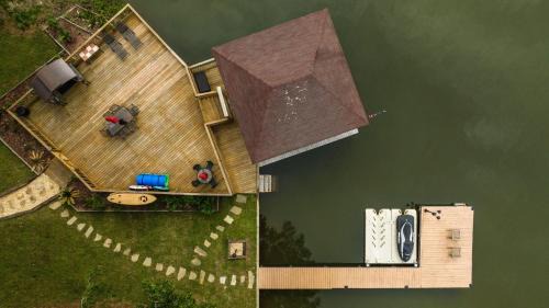 Jacksons' Gap House | Abigail's Lake Haven