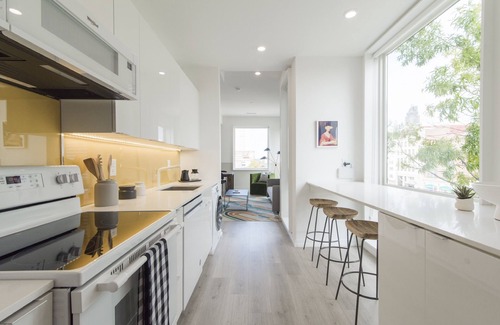 Chinatown Apartment | Abode Philadelphia - Center City Convention Center