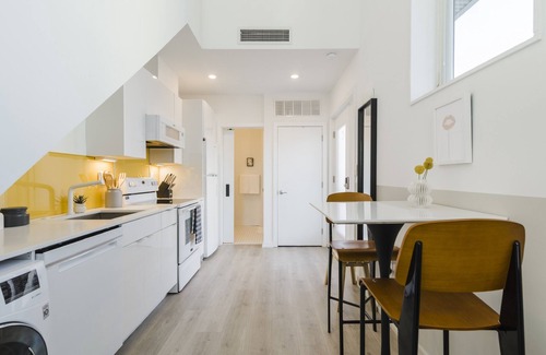 Chinatown Apartment | Abode Philadelphia - Center City Convention Center