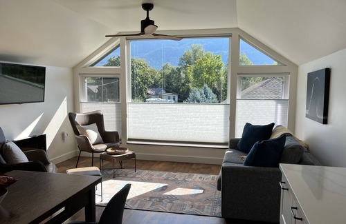 British Columbia Interior House | Above Barn Loft Apartment located in Enderby on the Lower Shuswap River