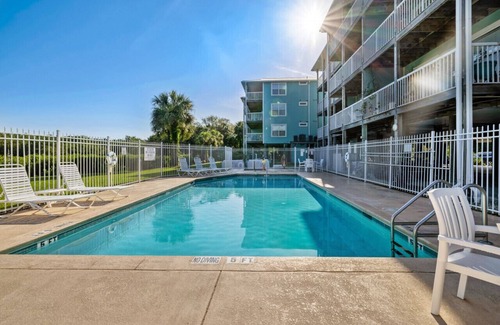 Cedar Key Condo | Above the Rest B301: A spacious penthouse with water views