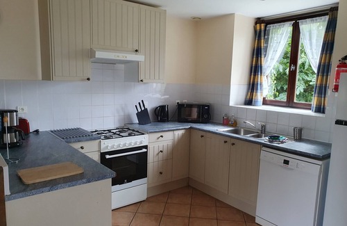 Les Champs-Geraux Cottage | Abricot, Family gite with character