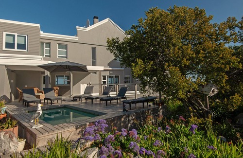 Sandbaai House | Absolute Ocean Boutique Guesthouse