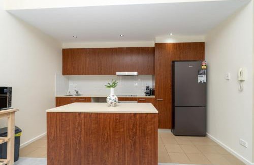 City West Apartment | Absolutely spacious APT unit between ANU and City - Hosted by CanStay