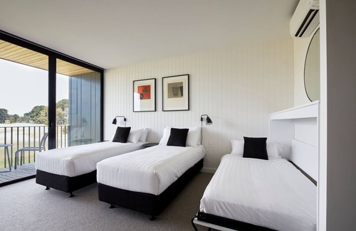 Curlewis Hotel | Accommodation at Curlewis