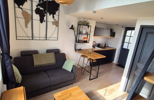 Trevoux House | Accommodation Le Figuier air-conditioned TREVOUX