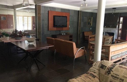 Ribeirao Preto House | Accommodation with structure to accommodate 24 people in 7 rooms including 4 suites