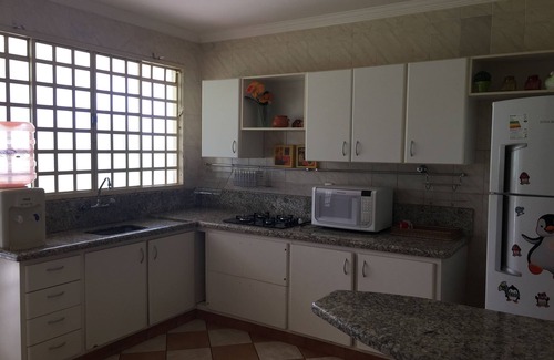 Ribeirao Preto House | Accommodation with structure to accommodate 24 people in 7 rooms including 4 suites