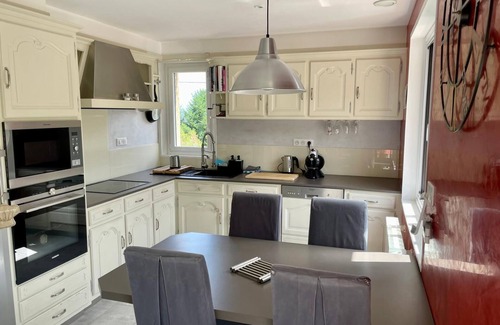 Montjuzet Apartment | Accommodation with pool and view