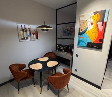 Dnipro Apartment | ACCOMMODO192