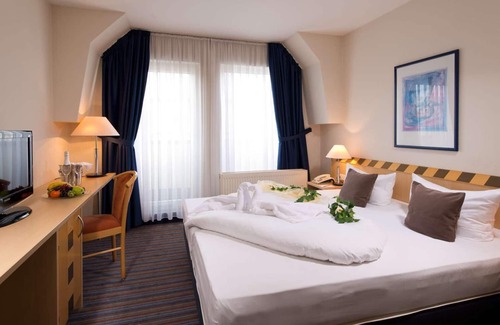 Laubegast Hotel | ACHAT Hotel Dresden Elbufer