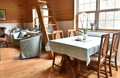 Otter Point Apartment | Acre By the Sea Guest Suite