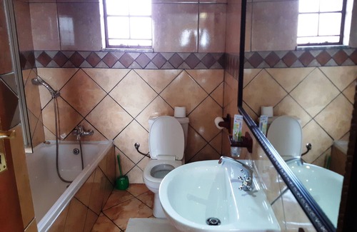 Ekurhuleni House | Acre of Africa Guest Venue