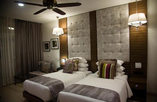 Baga Resort | Acron Waterfront Resort