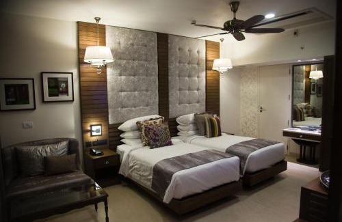 Baga Resort | Acron Waterfront Resort