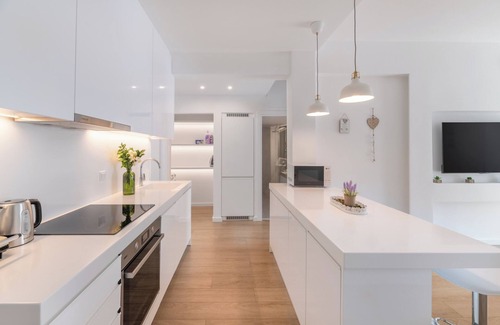 Anafiotika Apartment | Acropolis area 7 min walk to ancient sites and metro