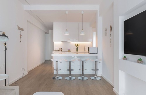 Anafiotika Apartment | Acropolis area 7 min walk to ancient sites and metro