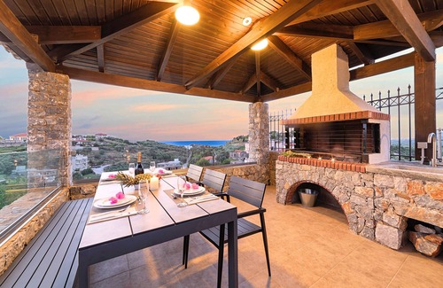 Kournas Villa | Acrothea Villa Heated Pool