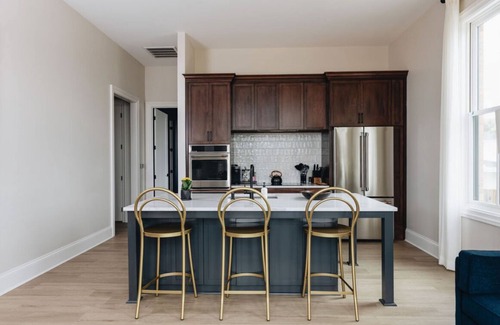 Prospect Hotel | ADA Unit: The Stop Over at The Purple Martin 2 bed, 2 bath in Norton Commons