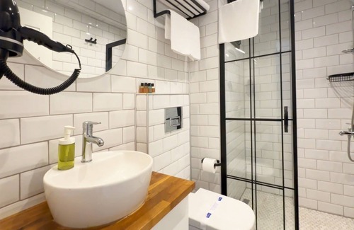 Bozcaada Hotel | Adaloca Otel