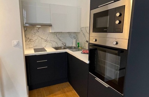 Valenciennes Apartment | Adam à part, Dans de beaux draps