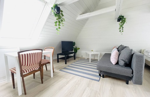 Aalborg Apartment | aday - City Central Loft Studio with Public Parking