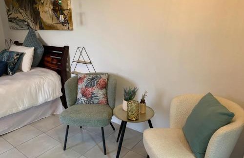 Colchester House | Addo Mountain View